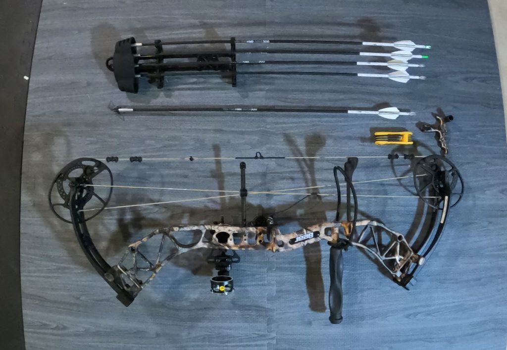 Compound Bow Setup with 2022 Bear Alaskan and Vector HMR Arrows