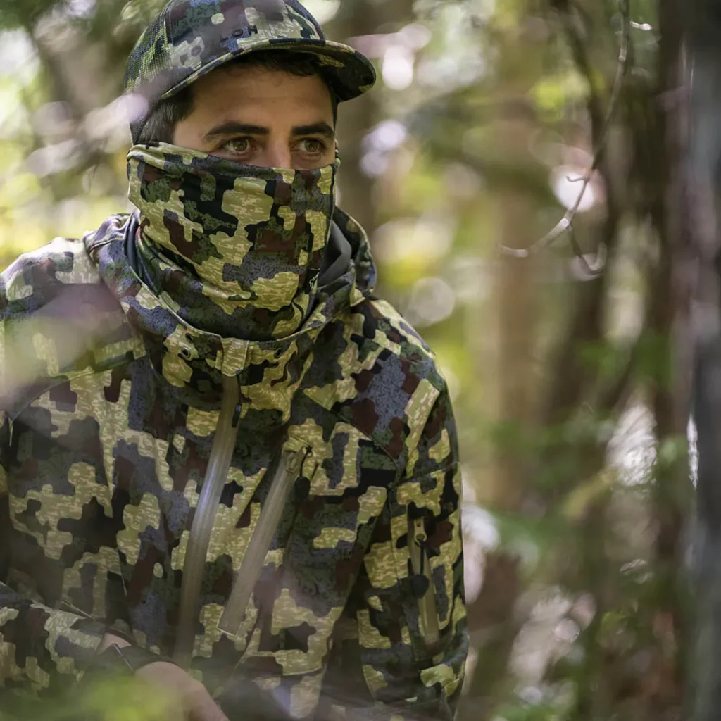 Deep Cover Camo by Forloh for close range camouflage